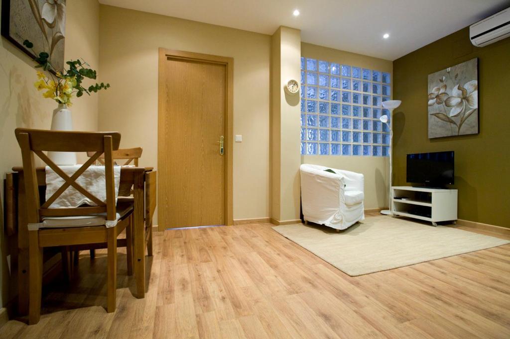 Apartamentos Apr Numancia Madrid Pokoj fotografie